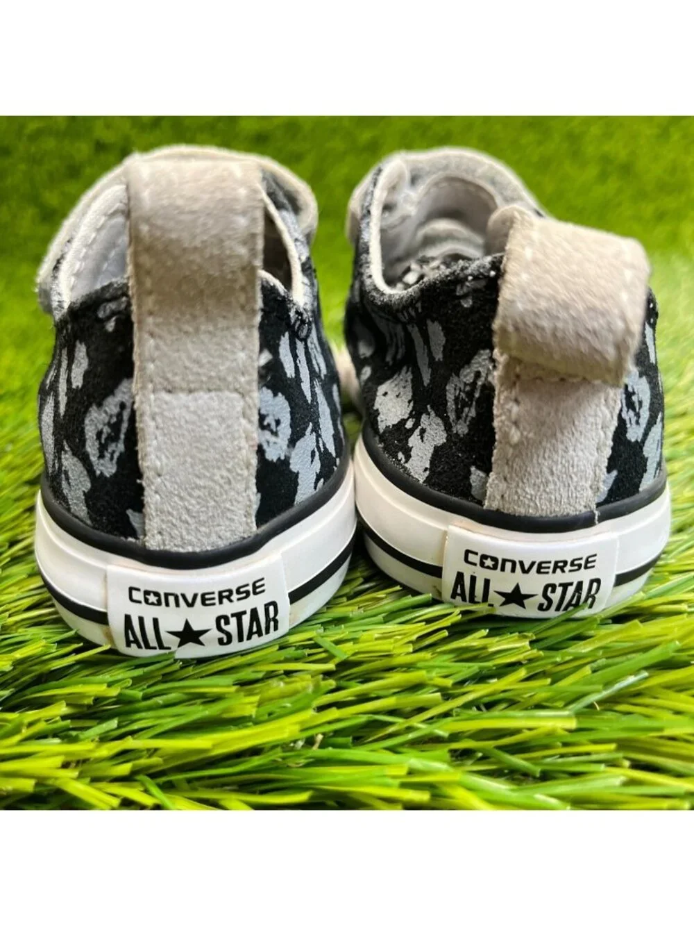 Converse Chuck Taylor All Star 2V Toddler Size 5C Black Athletic Shoes Sneakers